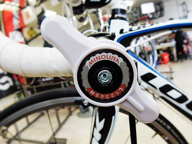 梅雨で走れない時はローラー台が大活躍 自転車販売 広島県福山市 ロードバイク マウンテンバイク Bicycleshop Fine ファイン 梅雨で走れない時はローラー台が大活躍 自転車販売 広島県福山市 ロードバイク マウンテンバイク Bicycleshop Fine ファイン