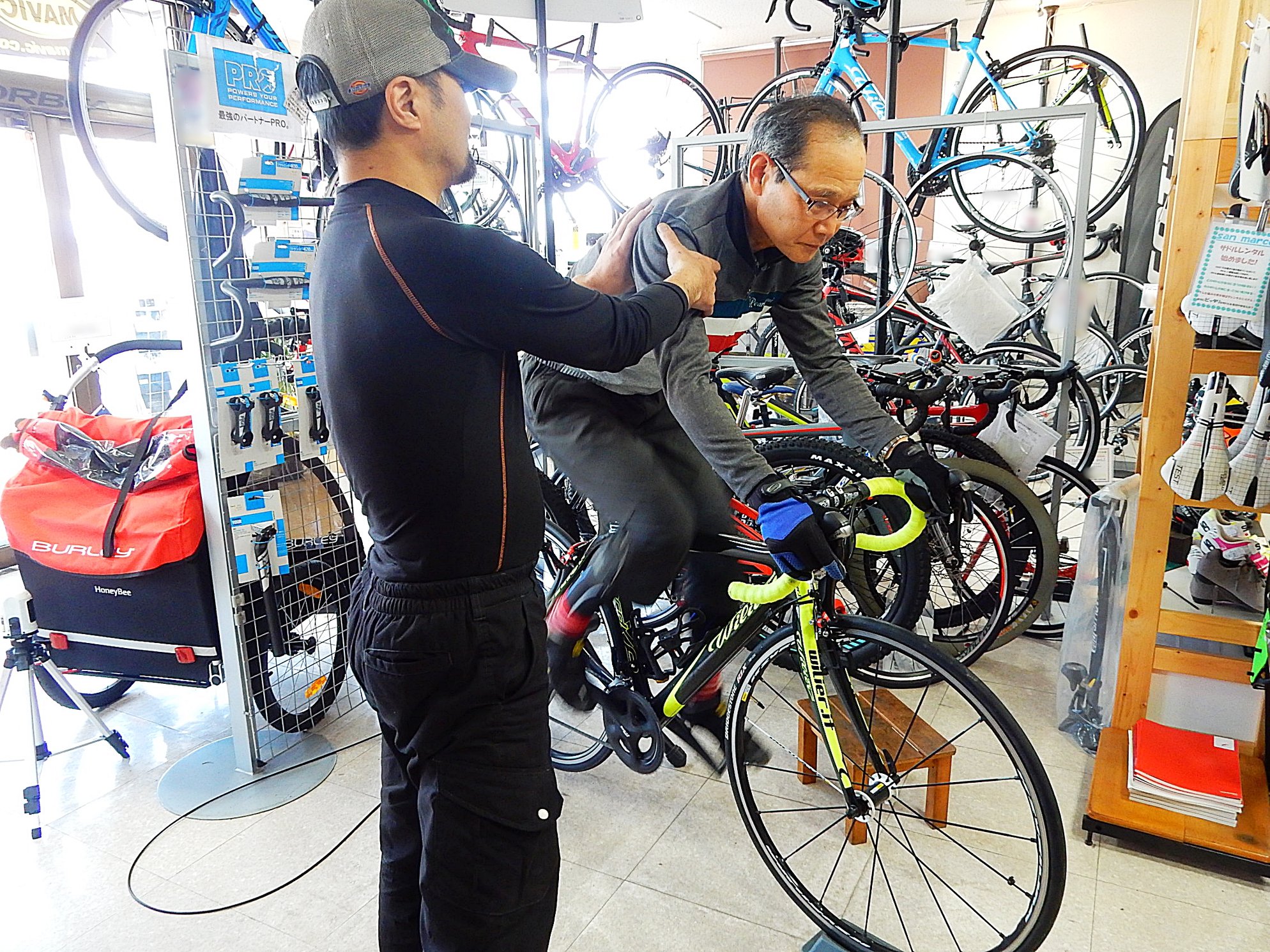 ローラー講習会をしました 自転車販売 広島県福山市 ロードバイク マウンテンバイク Bicycleshop Fine ファイン ローラー講習会をしました 自転車販売 広島県福山市 ロードバイク マウンテンバイク Bicycleshop Fine ファイン