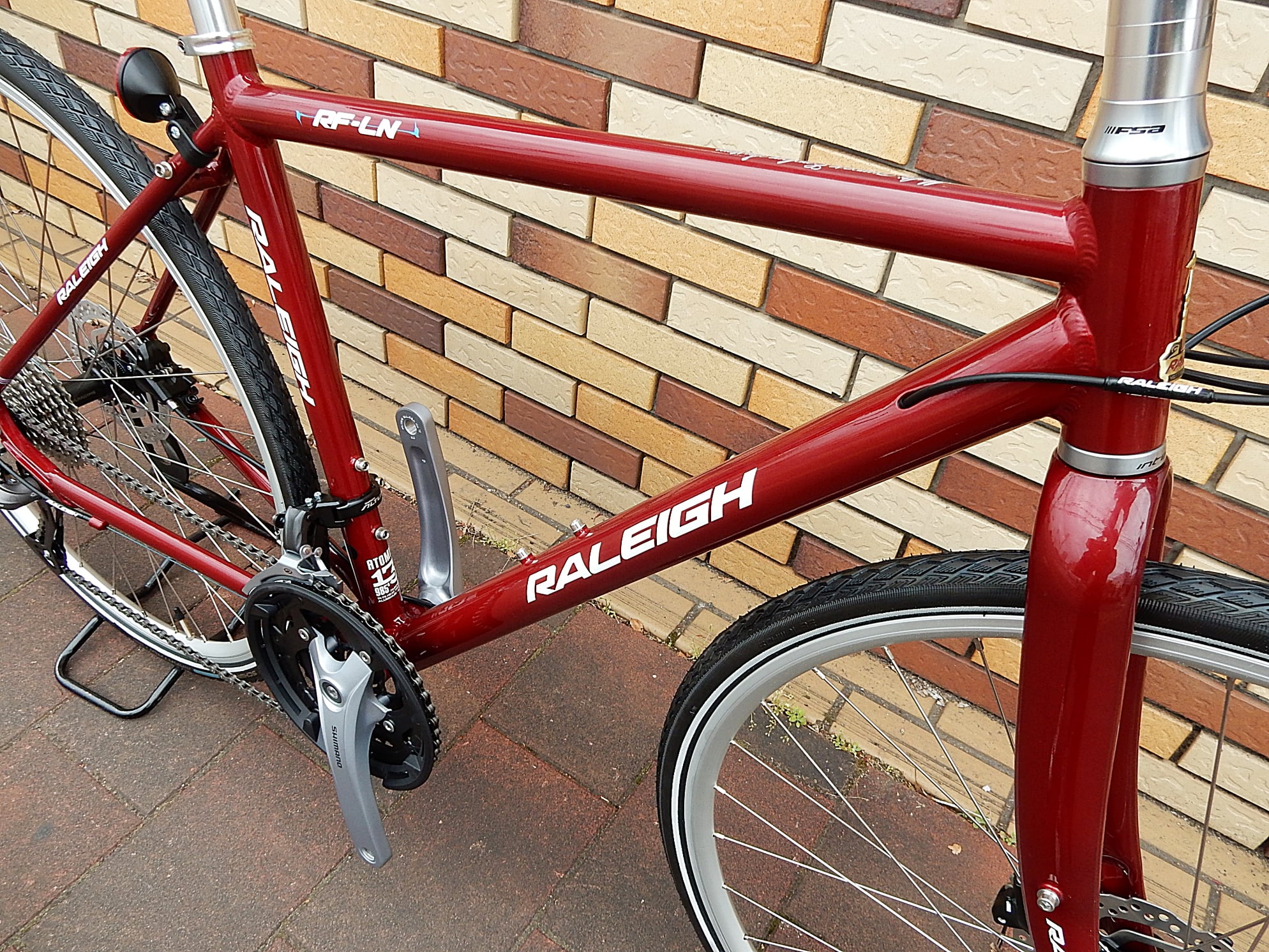 RALEIGH(ラレー)RFL-N☆ディスクブレーキ搭載クロスバイク入荷しました 